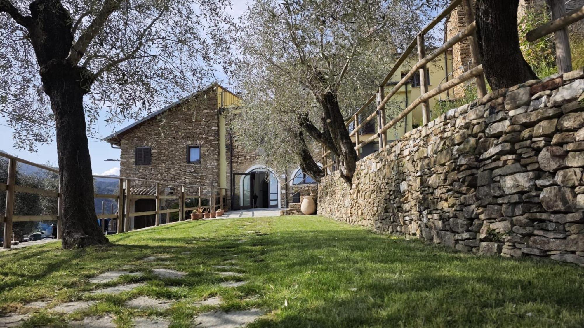 Appartamento Alba Dachi Farm Marina dʼMarina dʼAndora Exterior foto